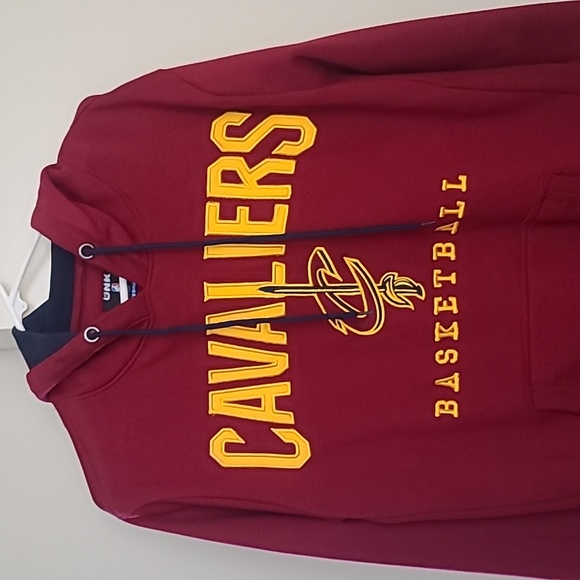 Cleveland Cavaliers hoodie - Picture 2 of 4